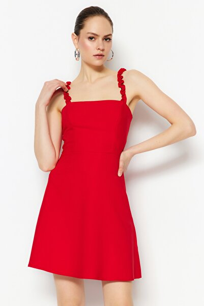 Trendyol Collection Piros, A-vonalú, négyzet alakú gallérszíj, részletes mini szőtt ruha TWOSS22EL2175