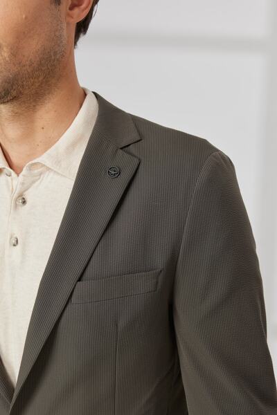 ALTINYILDIZ CLASSICS Erkek Haki Slim Fit Dar Kesim Kırlangıç Yaka Çizgili Takım Elbise