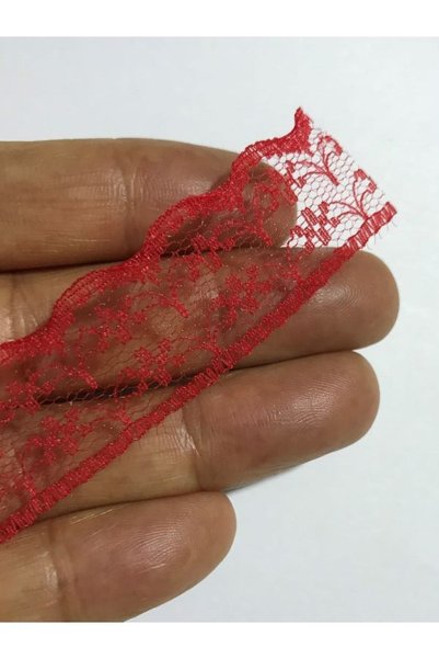 Majestik Tulle Guipure. (scallop) 2.5cm. 4 Meters. Red.