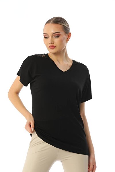 D LAVELLA 0muzları Fisto Detaylı Kısa Kollu T-Shirt