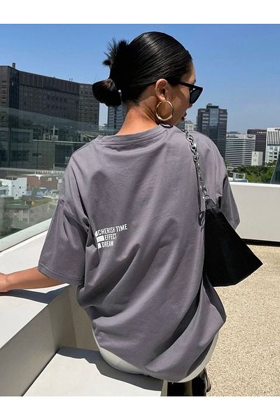 MOONBULL Übergroßes bedrucktes T-Shirt mit geräuchertem Traumeffekt