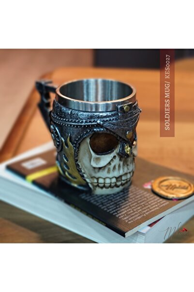 MÜKEMEL Balta Saplı Kafatası Kupa – Kahve, Çay, Bira için Eşsiz Gotik Bardak - Mükemel orijinal tasarım