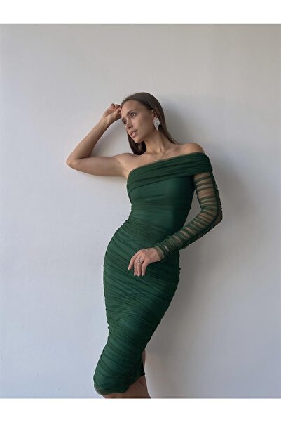 NARKO Laurest Yeşil Tek Kol Tül Kumaş Astarlı Arkadan Yırtmaçlı Şık Gece Elbisesi