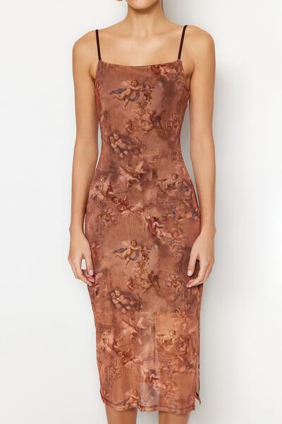 Trendyol Collection Premium Καφέ Μοτίβο Εφαρμοσμένο Midi Stretch Πλεκτό Φόρεμα TWOSS23EL01110