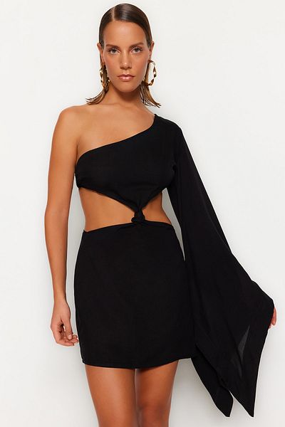 Trendyol Collection Μαύρο μίνι φόρεμα παραλίας με έναν ώμο - με λεπτομέρεια κοπής, TBESS23EL00191
