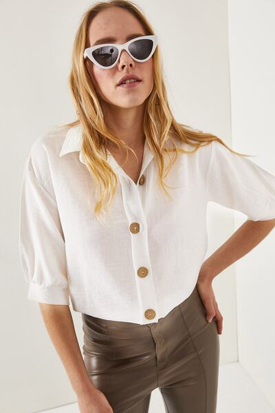 Olalook Kadın Beyaz Ahşap Düğmeli Truvakar Kol Keten Gömlek GML-19001095
