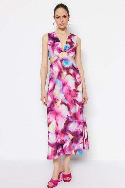 Trendyol Collection Design Rosa A-Linie Midi gewebtes Batik-gemustertes gewebtes Kleid TWOSS21EL3578
