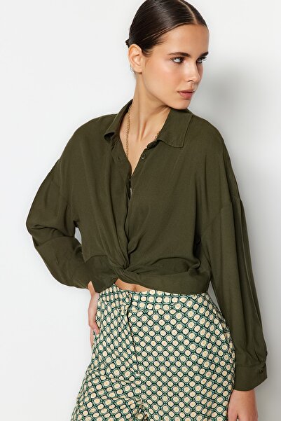 Trendyol Collection Χακί Crop Woven Μπλούζα TWOSS23BZ00442