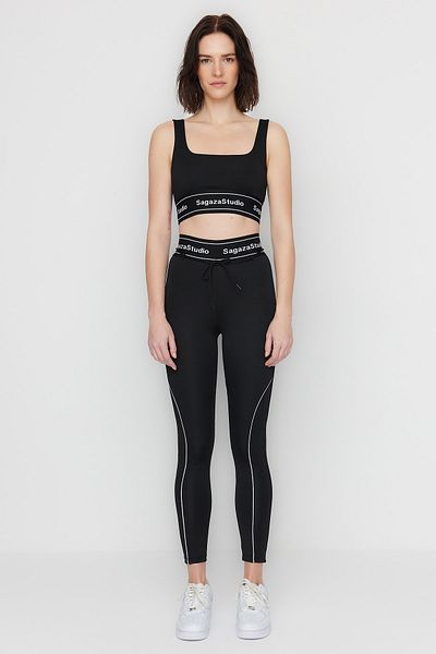 Trendyol Collection Sagaza Studio – Schwarze, erholsame Sport-Leggings mit Kordelpaspeln und Push-Up-Detail