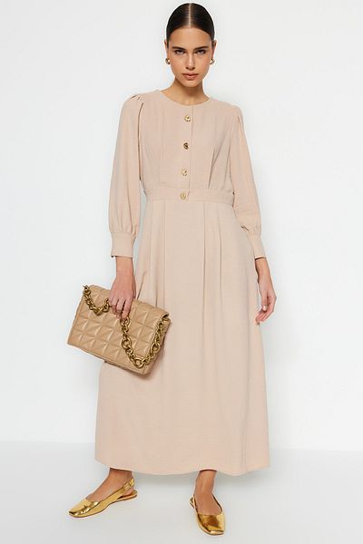 Trendyol Modest Světle béžové zlaté tkané šaty z aerobinu TCTSS23EB00361