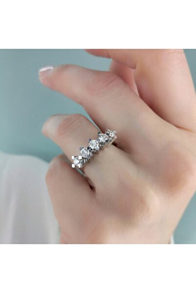 Crystal Diamond Zirconia Işıklı Kutuda 1 Karat Beştaş Yüzük