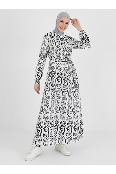 Refka فستان حجاب منقوش هندسي - أسود - كاجوال