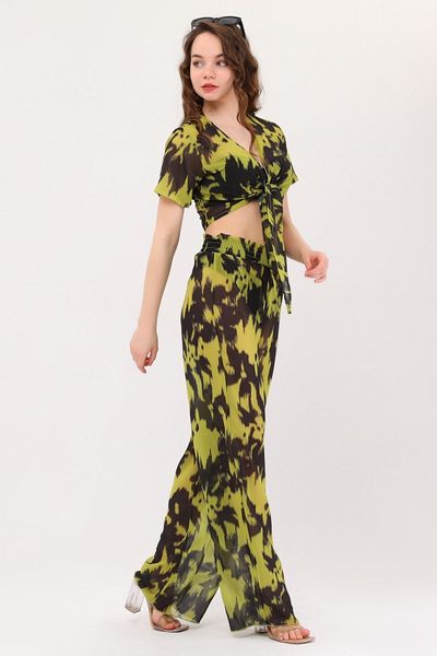 Bolder Black Green Batik Pattern Crop Set with Beach Pants