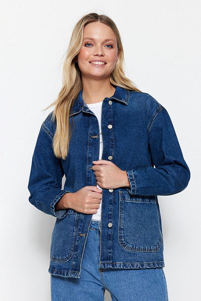 Trendyol Collection Blaue, nachhaltigere Oversize-Jeansjacke TWOAW23CE00243