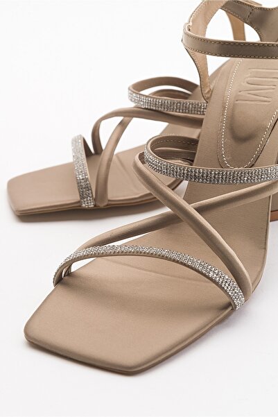 LuviShoes Živé pískové saténové dámské boty na podpatku