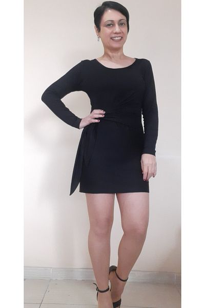 Mertcan Butik Μαύρο μίνι μακρυμάνικο φόρεμα βισκόζης με πλαϊνό δραπέ