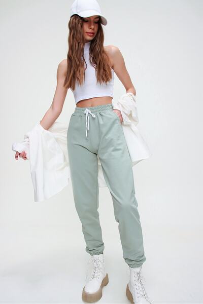 Trend Alaçatı Stili Γυναικεία Πράσινη Βασική Φούτερ με Ελαστική Μέση και Πόδια ALC-X5902