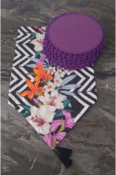 dehaberk Amber Flower Patterned Runner + 6 Pieces Pompom Placemat Set