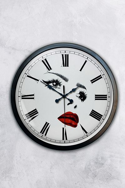 Kasva Concept Gift 40 cm Black Metal Beauty Salon Wall Clock