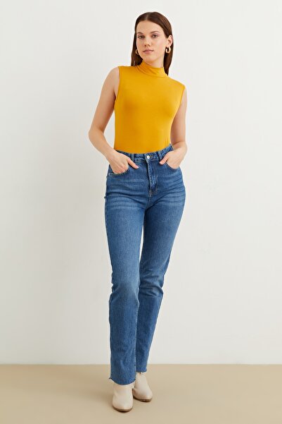 Bipantolon Women's Mustard Sleeveless Blouse