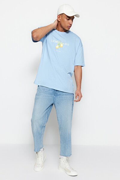 Trendyol Collection Μπλουζάκι Unisex ανοιχτό μπλε υπερμεγέθη τυπωμένο μπλουζάκι - TMNSS23TS00089