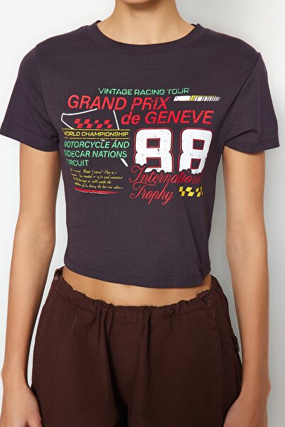 Trendyol Collection Antracit 100% bavlna Slogan Pletené tričko s potiskem Fitted Crop TWOSS23TS00319