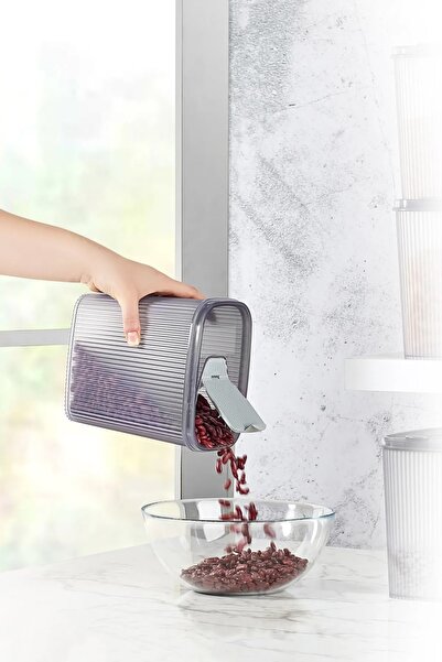 Trouvaille Food Container Practical Lid 2.5 lt Pulses Storage Container X 3 Pieces