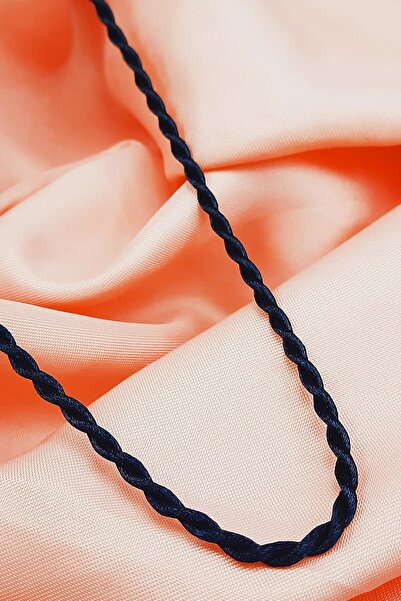 Newa Jewellry Siyah Renkte Ip Kolye