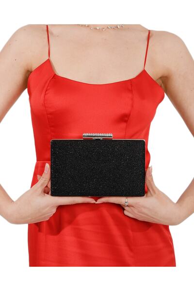 Biçanta Geantă elegantă de seară, culoare neagră, cu carcasă argintie și deta...