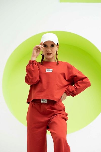 Mood Lab Women's Crop Sweatshirt