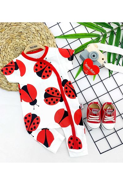 Bebeğin 50 Tonu Baby Jumpsuit Ladybug Heart Printed 3 6 9 12 Months Short Sleeve Buttoned