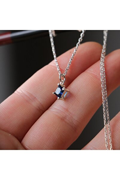 Moko Art Design Minimal Prenses Kesim Lab. Safir Taşlı 925 Gümüş Kolye