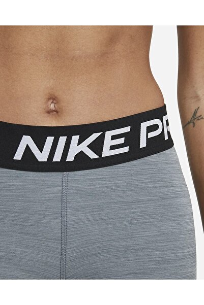 Nike Pro 8 Cm Gri Kadın Şortu Tayt