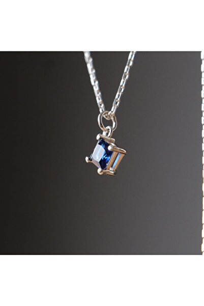 Moko Art Design Minimal Prenses Kesim Lab. Safir Taşlı 925 Gümüş Kolye