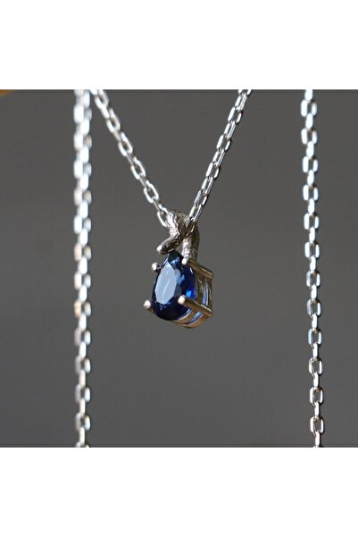 Moko Art Design Damla Kesim Lab. Safir Taşlı Yılan Kulplu 925 Gümüş Kolye