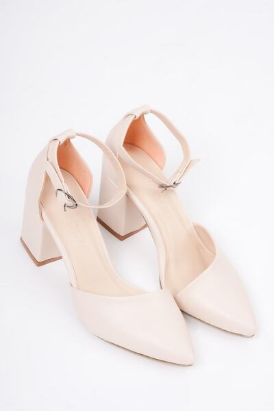 DİVOLYA Women's Beige Ankle Strap Heeled Shoes