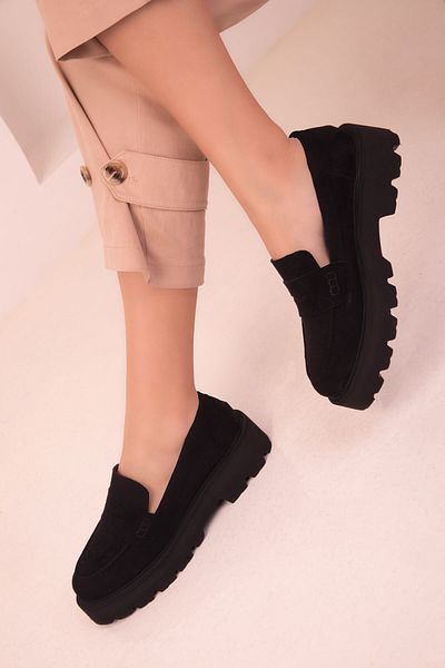 SOHO Black Suede Women's Casual Shoes 17853