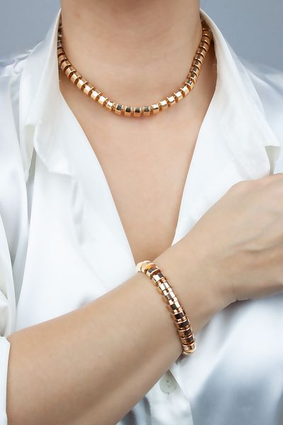 im Design Gold Necklace Bracelet Set