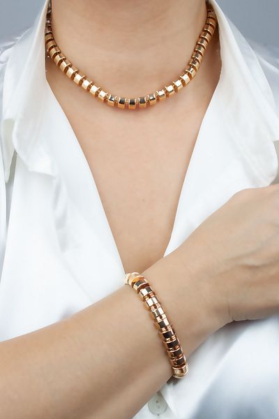 im Design Gold Necklace Bracelet Set
