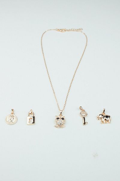 Pridza Changeable Pendant Necklace Set