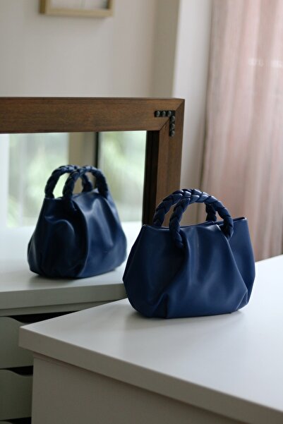 Moom Bag Жіноча темно-синя плетена сумка з м'якої шкіри на ремені через плече