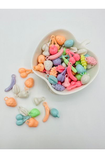 Egem aksesuar 50 Pieces of Mixed Colored Fruit Figured Plastic Beads for Jewelry Making