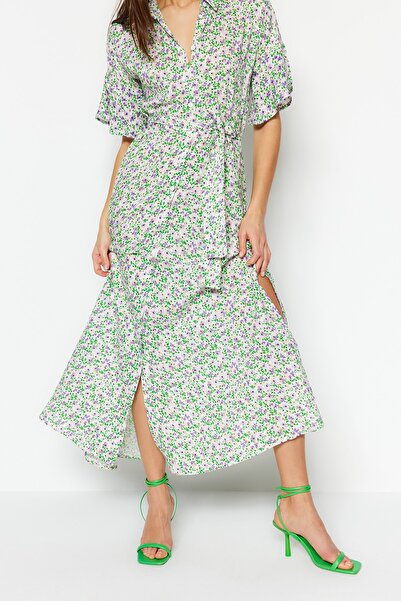Trendyol Collection Fioletowa sukienka maxi z wiskozowym nadrukiem w kwiaty i paskiem TWOSS19EL0094
