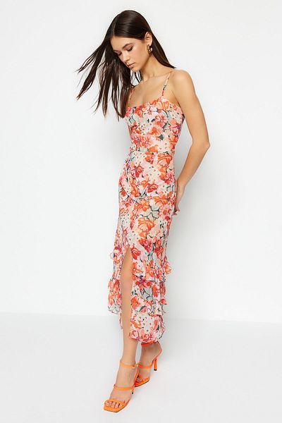 Trendyol Collection Mehrfarbiges A-Linien-Midikleid aus gewebtem Chiffon mit Blumenmuster und Rüschendetail, gefüttert TWOSS23EL01872