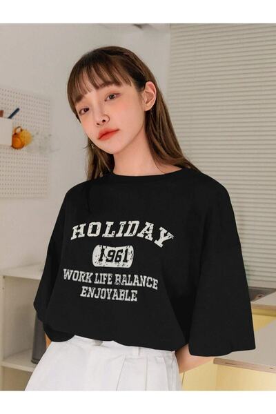 Benisengiydir Women's Black Holiday Printed Oversize Crew Neck Tshirt