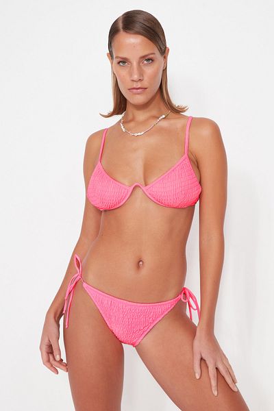 Trendyol Collection Rózsaszín elasztikus nyakkendő részletes bikini alsó rész TBESS21BA0263