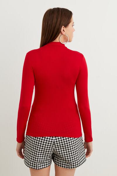 Ladima Kadın Kırmızı Yarım Balıkçı Yaka Bluz