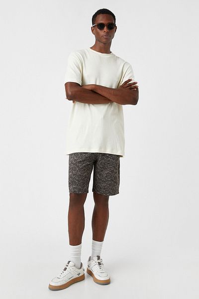 Koton Gepunktete Shorts mit Spitzenbund