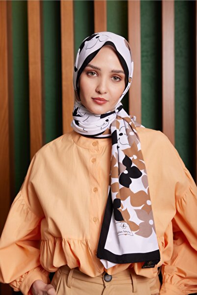 Julia Lauren شال نسائي من حرير المدينة باللون الأسود - مينك كلوفر