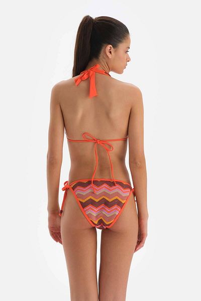 Dagi Breites Bikinioberteil im Tile-Dreieck-Design